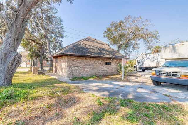 631 N RIDGEWOOD AVENUE, Daytona Beach, FL 32114