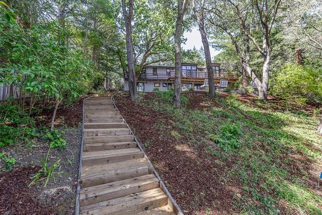35 Neuman Lane, Woodside, CA 94062