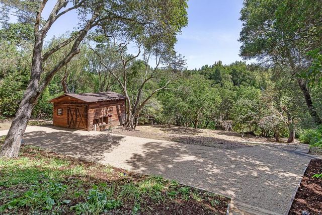 35 Neuman Lane, Woodside, CA 94062