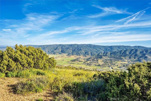 48725 Shallow Springs Road N, Leona Valley, CA 93551