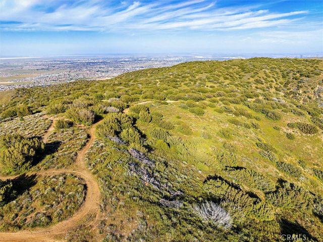 48725 Shallow Springs Road N, Leona Valley, CA 93551