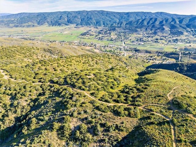48725 Shallow Springs Road N, Leona Valley, CA 93551