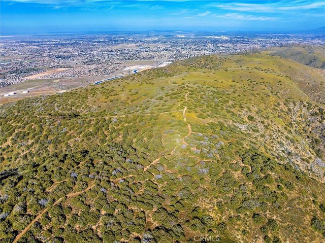 48725 Shallow Springs Road N, Leona Valley, CA 93551