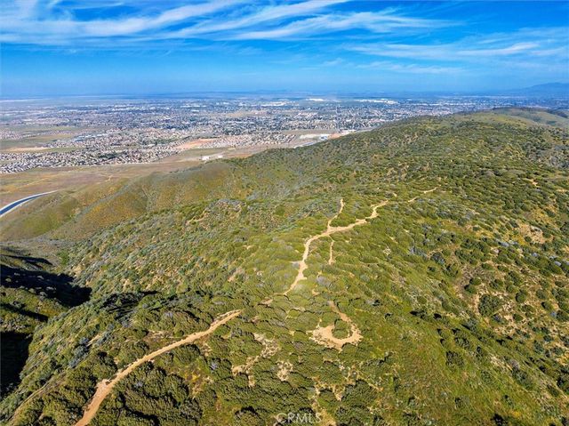 48725 Shallow Springs Road N, Leona Valley, CA 93551