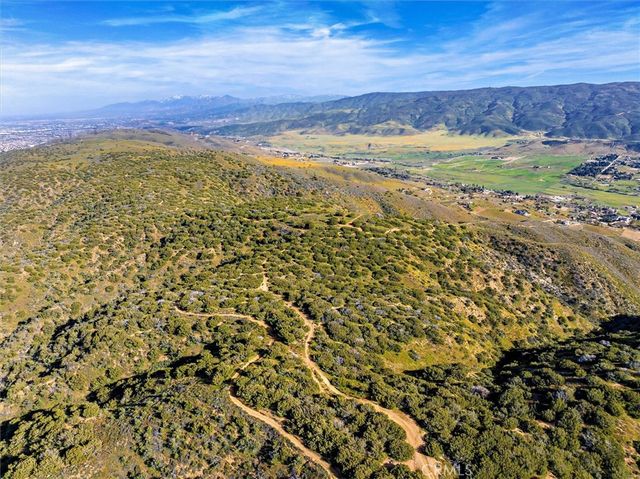 48725 Shallow Springs Road N, Leona Valley, CA 93551