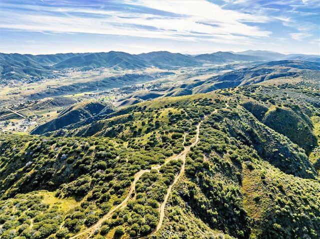 48725 Shallow Springs Road N, Leona Valley, CA 93551