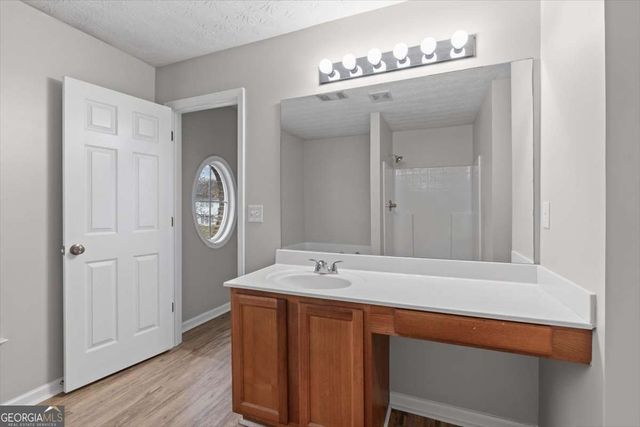 3852 Shenfield Drive, Union City, GA 30291