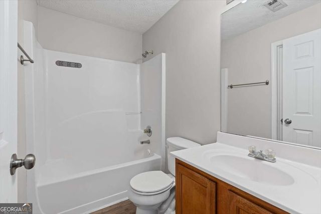 3852 Shenfield Drive, Union City, GA 30291