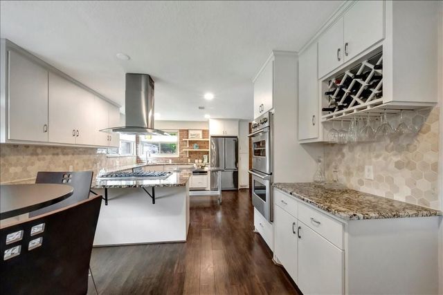 2631 Baycrest Drive, Houston, TX 77058