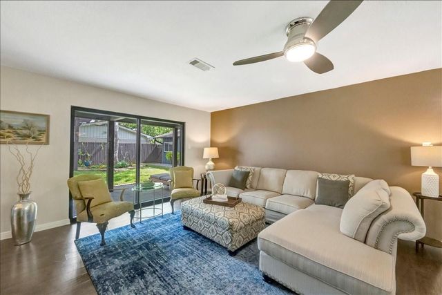 2631 Baycrest Drive, Houston, TX 77058