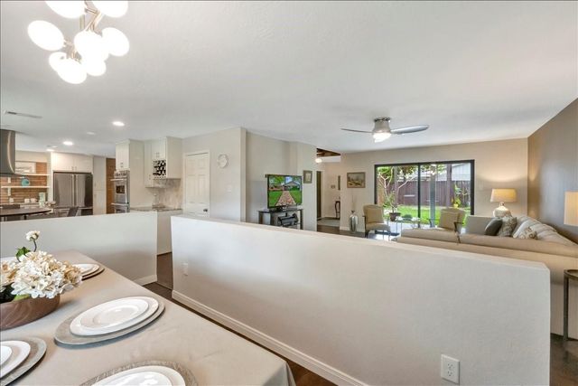 2631 Baycrest Drive, Houston, TX 77058