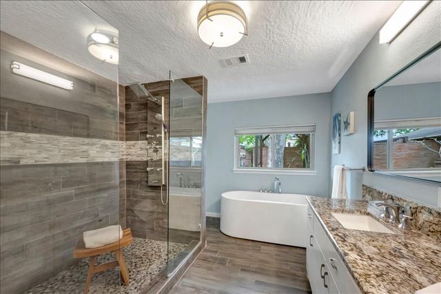 2631 Baycrest Drive, Houston, TX 77058