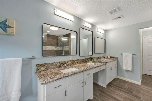 2631 Baycrest Drive, Houston, TX 77058