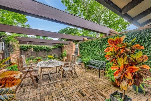 2631 Baycrest Drive, Houston, TX 77058