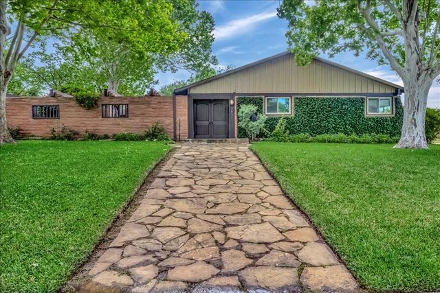 2631 Baycrest Drive, Houston, TX 77058