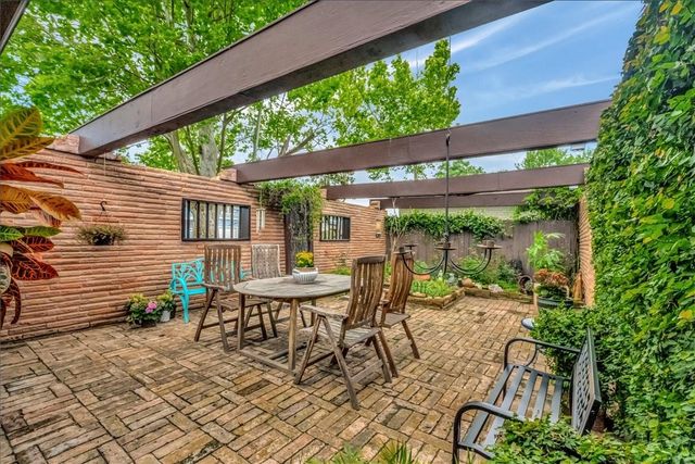 2631 Baycrest Drive, Houston, TX 77058
