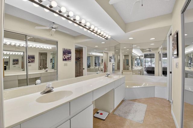7320 Clunie Place 13906, Delray Beach, FL 33446