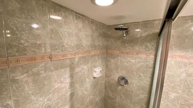 7030 Half Moon Circle 216, Hypoluxo, FL 33462