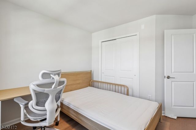 1 Periwinkle Ln, Warren Twp., NJ 07059