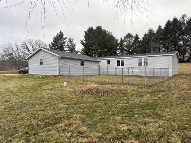 W8418 Hemlock ROAD, Beaver Dam, WI 53916