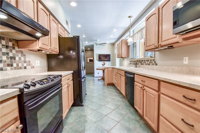 28833 Clark Drive, Wickliffe, OH 44092