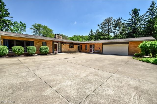 28833 Clark Drive, Wickliffe, OH 44092
