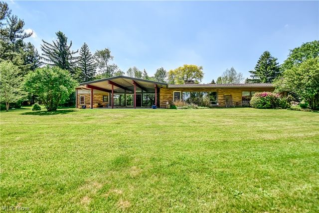 28833 Clark Drive, Wickliffe, OH 44092