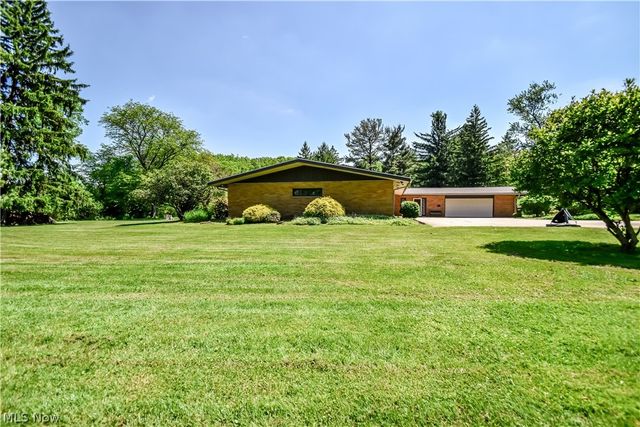28833 Clark Drive, Wickliffe, OH 44092