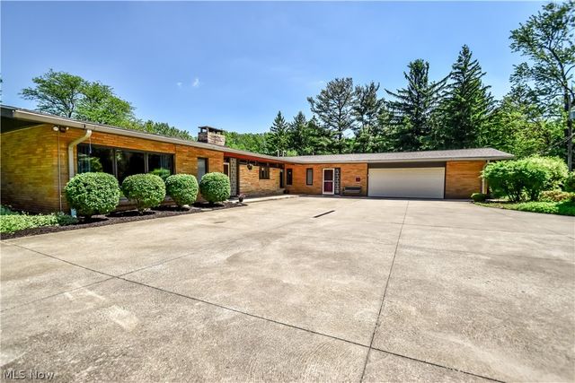 28833 Clark Drive, Wickliffe, OH 44092