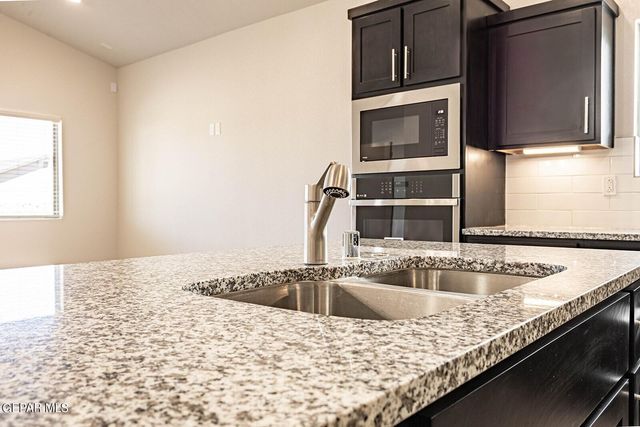 3800 Cope Place, El Paso, TX 79938