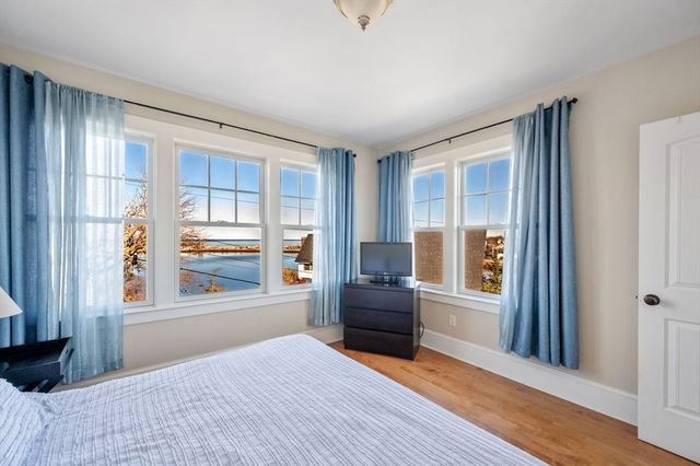 77 Salisbury Street, Hull, MA 02045