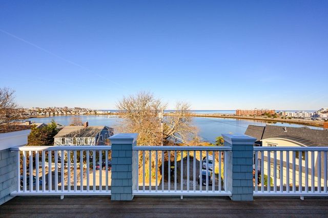 77 Salisbury Street, Hull, MA 02045