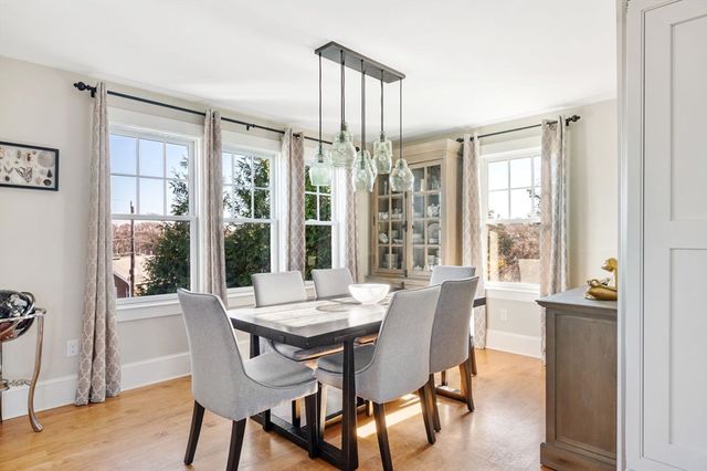 77 Salisbury Street, Hull, MA 02045