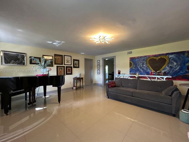 12098 SW 197th Ave, Miami, FL 33196