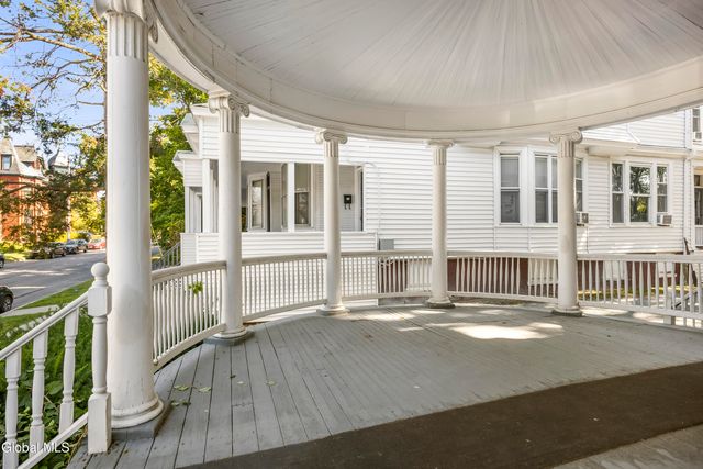 102 S Lake Avenue, Albany, NY 12208