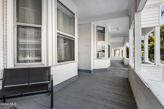 102 S Lake Avenue, Albany, NY 12208