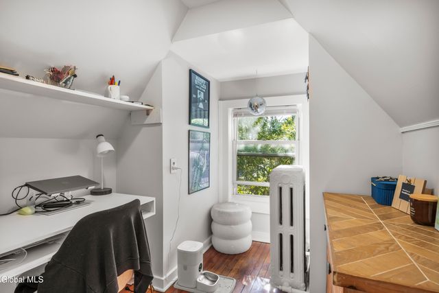 102 S Lake Avenue, Albany, NY 12208