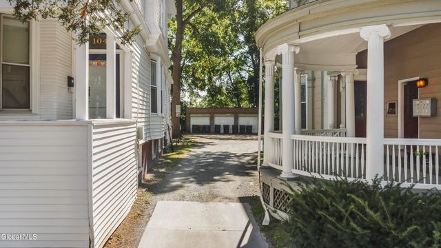 102 S Lake Avenue, Albany, NY 12208