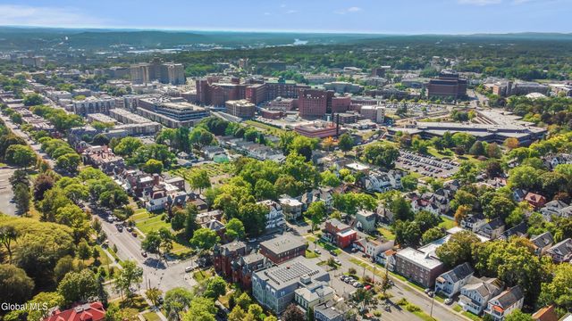 102 S Lake Avenue, Albany, NY 12208