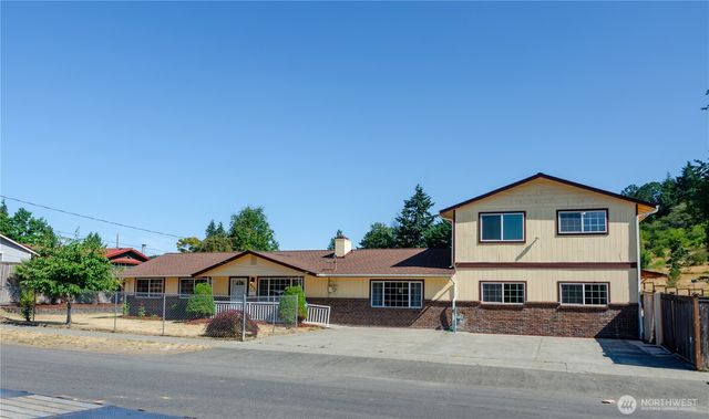 2401 S 62nd Street, Tacoma, WA 98409