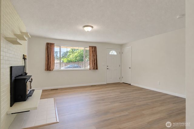 2401 S 62nd Street, Tacoma, WA 98409