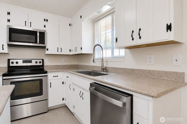 2401 S 62nd Street, Tacoma, WA 98409