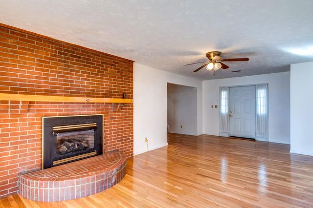 1433 Gravel Lick Branch Road, Waco, KY 40385