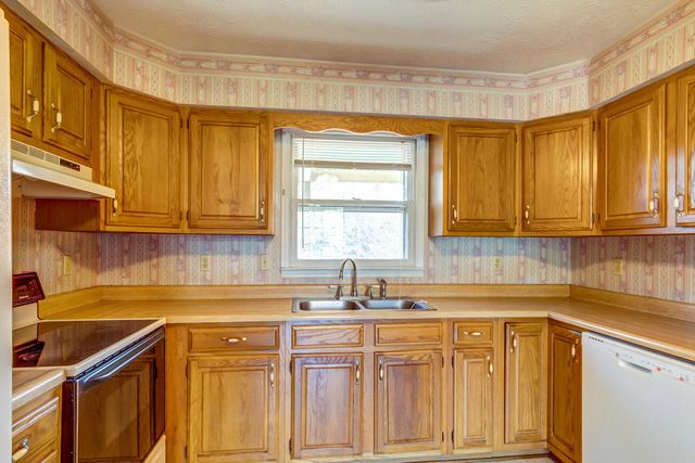 1433 Gravel Lick Branch Road, Waco, KY 40385