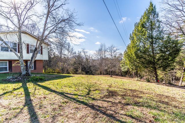 1433 Gravel Lick Branch Road, Waco, KY 40385