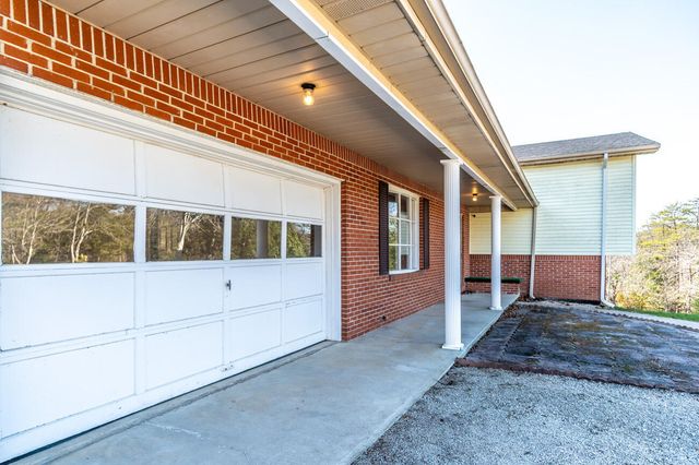 1433 Gravel Lick Branch Road, Waco, KY 40385