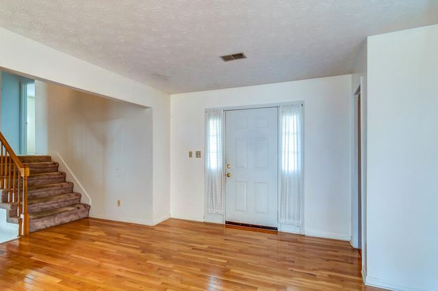 1433 Gravel Lick Branch Road, Waco, KY 40385