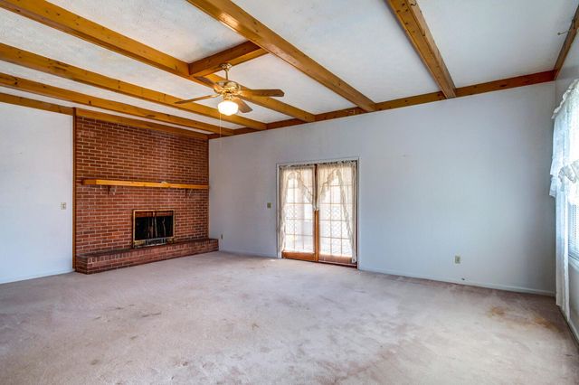 1433 Gravel Lick Branch Road, Waco, KY 40385