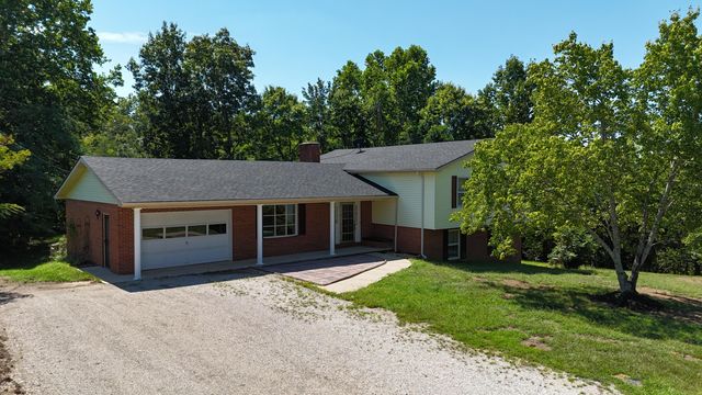 1433 Gravel Lick Branch Road, Waco, KY 40385