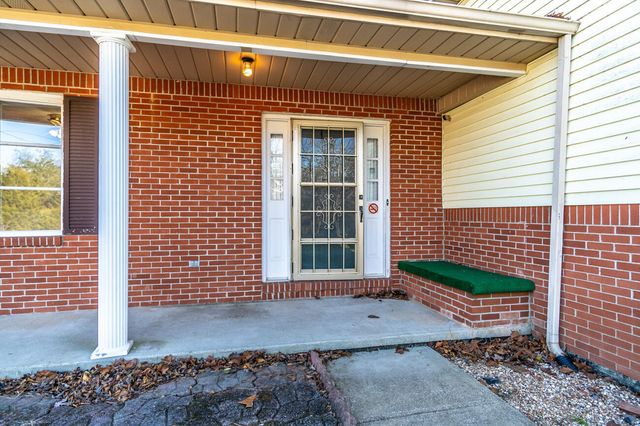 1433 Gravel Lick Branch Road, Waco, KY 40385